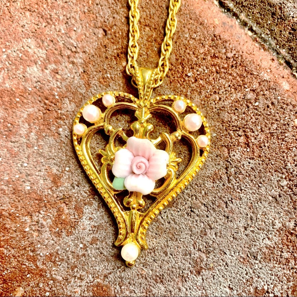 SOLD Gold vintage heartshaped necklace w porcelain rose